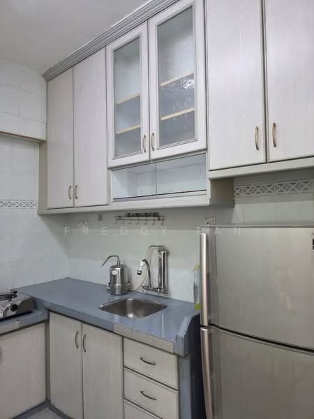 Apartment for Sale at Taman Lone Pine (Medium Low Cost) - Freddy Tan - Kitchen - PropertyGuru.com.my