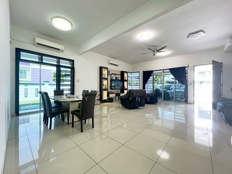 Cluster House for Sale in Kempas (Johor Bahru) - Jayden Neo - Living Room - PropertyGuru.com.my