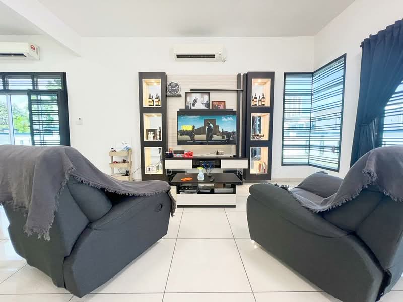 Cluster House for Sale in Kempas (Johor Bahru) - Jayden Neo - Living Room - PropertyGuru.com.my