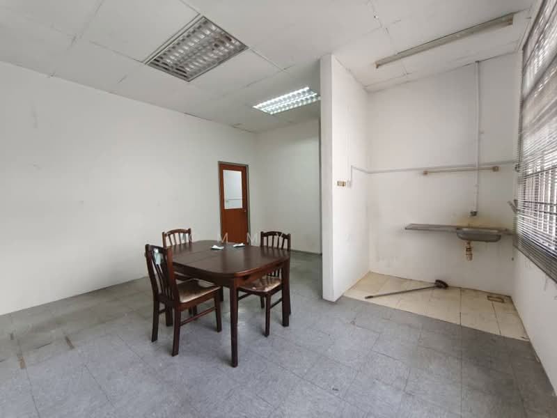 Shop for Rent in Taman Munsyi Ibrahim (Johor Bahru) - Tommy Tai - Interior - PropertyGuru.com.my