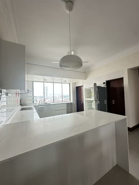 Silverton Condominium untuk Untuk Disewa - RM 6,500 /bulan, Mac 2026 - Kitchen - PropertyGuru.com.my