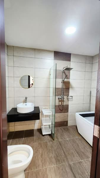 Service Residence for Rent at Molek Regency - Annie Chai - Bathroom - PropertyGuru.com.my