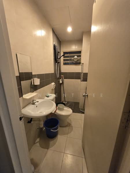 Putra Suria Residence untuk Untuk Disewa - RM 1,600 /bulan, Mac 2026 - Bathroom - PropertyGuru.com.my