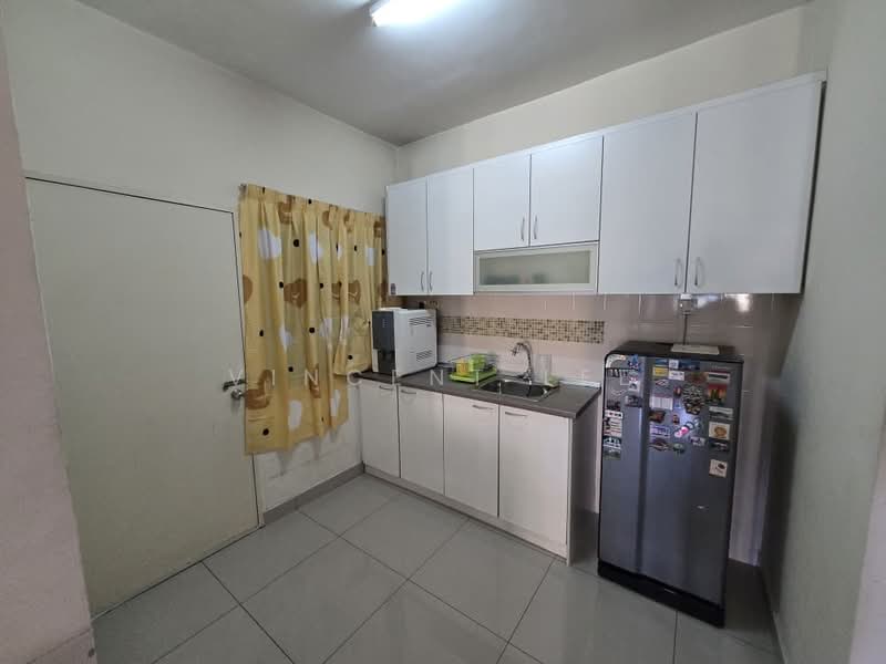 Putra Suria Residence untuk Untuk Disewa - RM 1,600 /bulan, Mac 2026 - Kitchen - PropertyGuru.com.my
