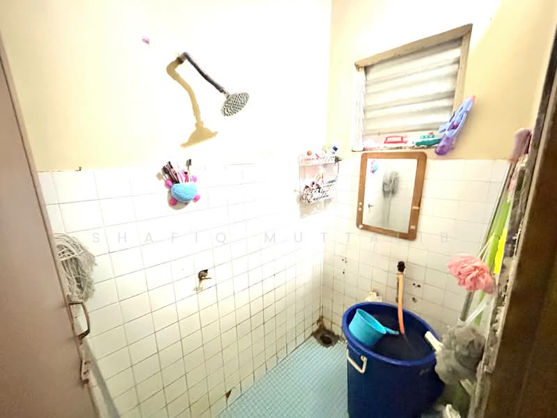 2-storey Terraced House for Sale in Taman Permata (Ulu Kelang) - Shafiq Muttalib - Bathroom - PropertyGuru.com.my