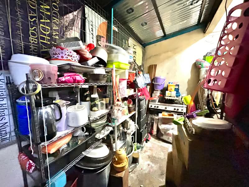 2-storey Terraced House for Sale in Taman Permata (Ulu Kelang) - Shafiq Muttalib - Kitchen - PropertyGuru.com.my