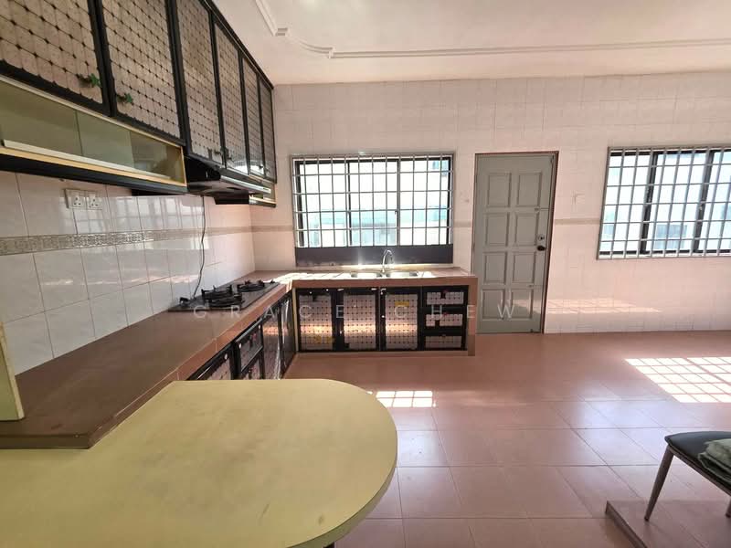 2-storey Terraced House for Sale in Taman Sri Putri (Skudai) - Grace Chew - Kitchen - PropertyGuru.com.my