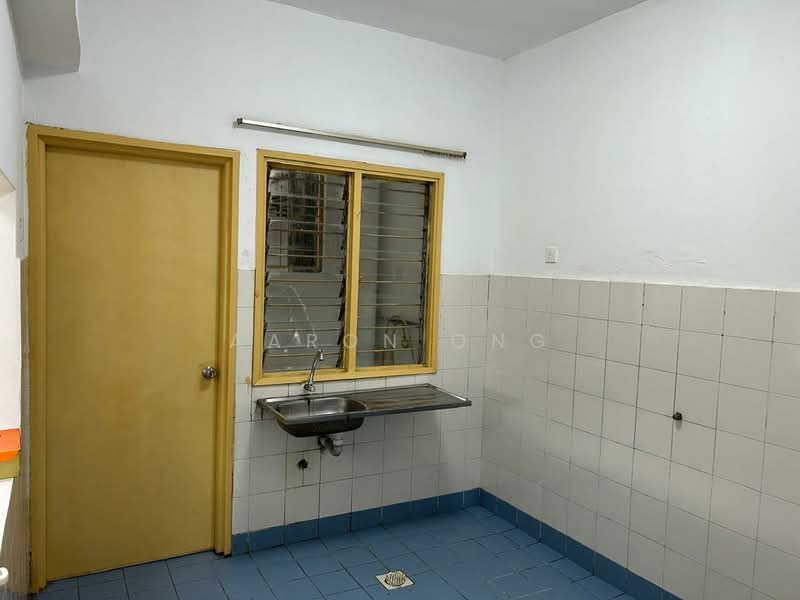 Melur Apartment untuk Untuk Dijual - RM 350,000, Mac 2026 - Kitchen - PropertyGuru.com.my