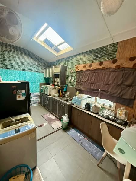 Semi-Detached House for Sale in Palma Jaya Perdana (Paroi) - Madam Lolaliza - Kitchen - PropertyGuru.com.my