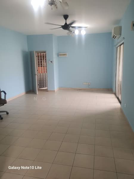 Apartment for Rent at Pangsapuri Kasuarina - Ng Shawn - Living Room - PropertyGuru.com.my