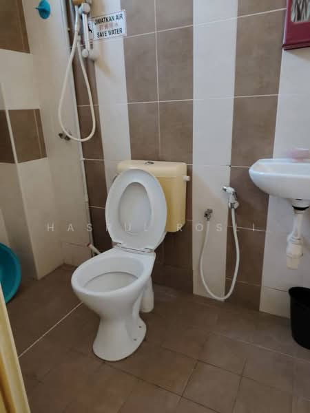 Semi-Detached House for Sale in Jitra (Kedah) - Hasrul Rosli - Bathroom - PropertyGuru.com.my
