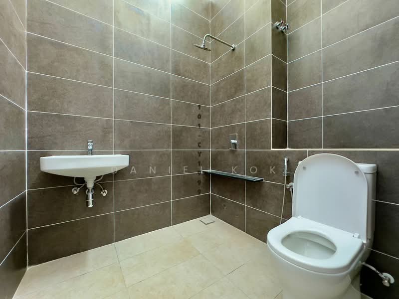 2-storey Terraced House for Sale in Setia Utama (Setia Alam) - Daniel Kok - Bathroom - PropertyGuru.com.my