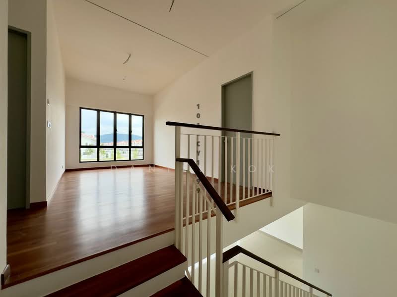 2-storey Terraced House for Sale in Setia Utama (Setia Alam) - Daniel Kok - Living Room - PropertyGuru.com.my