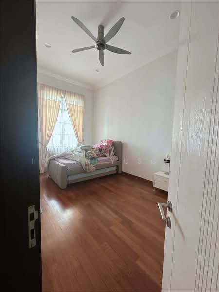 Semi-Detached House for Sale in Bukit Jelutong (Shah Alam) - Irwan Yusoff - Bedroom - PropertyGuru.com.my