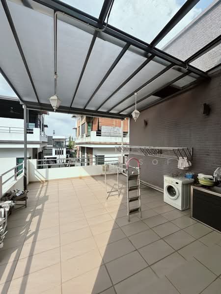 Semi-Detached House for Sale in Bukit Jelutong (Shah Alam) - Irwan Yusoff - Balcony - PropertyGuru.com.my