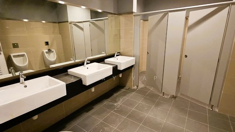 Office for Rent in Taman Desa (Kuala Lumpur) - Jerry Yap - Bathroom - PropertyGuru.com.my