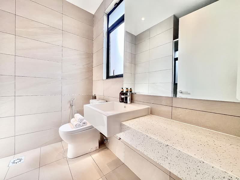Cluster House for Sale in Kajang (Selangor) - Nurul Izza - Bathroom - PropertyGuru.com.my