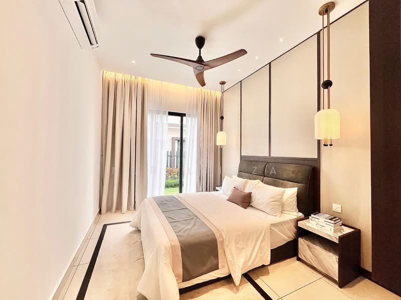 Cluster House for Sale in Kajang (Selangor) - Nurul Izza - Bedroom - PropertyGuru.com.my