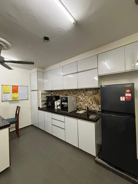 2-storey Terraced House for Sale in Bandar Seri Putra (Bangi) - Uswani Mazuwan - Kitchen - PropertyGuru.com.my