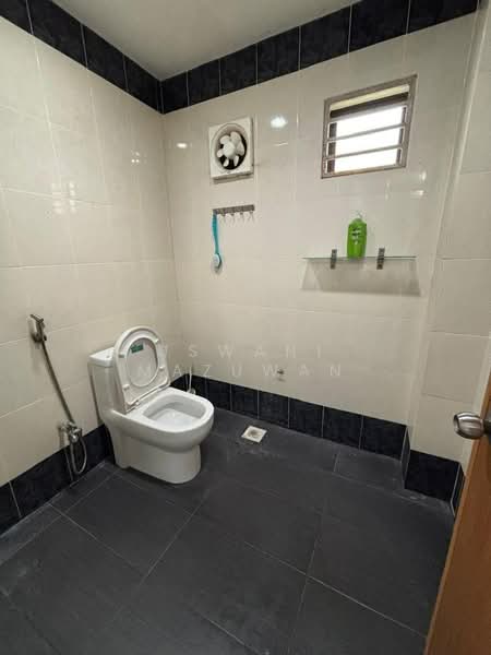 2-storey Terraced House for Sale in Bandar Seri Putra (Bangi) - Uswani Mazuwan - Bathroom - PropertyGuru.com.my