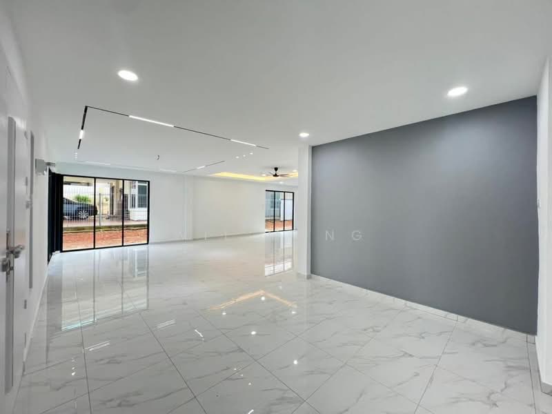 Johor Bahru , Taman Kebun Teh untuk Untuk Dijual - RM 1,780,000, Mac 2026 - Living Room - PropertyGuru.com.my