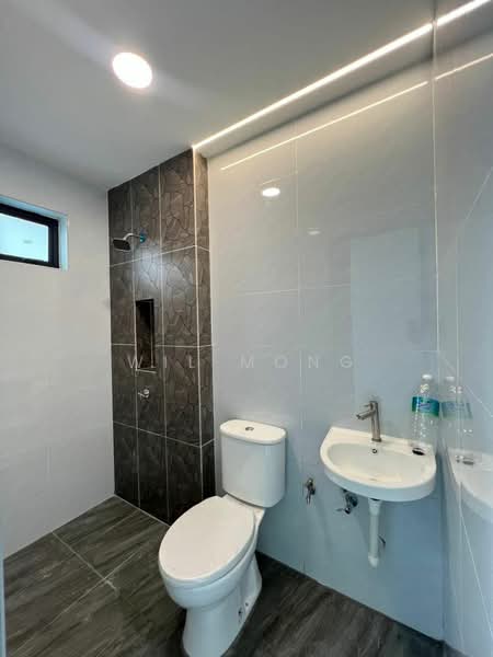 Johor Bahru , Taman Kebun Teh untuk Untuk Dijual - RM 1,780,000, Mac 2026 - Bathroom - PropertyGuru.com.my