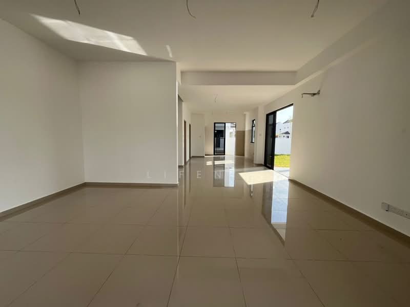 2-storey Terraced House for Sale in Bandar Dato Onn (Tebrau) - Lifen . - Interior - PropertyGuru.com.my