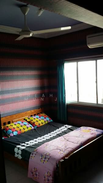 Condominium for Sale at Gemilang Indah - Cheah Kin Mun Joseph - Bedroom - PropertyGuru.com.my