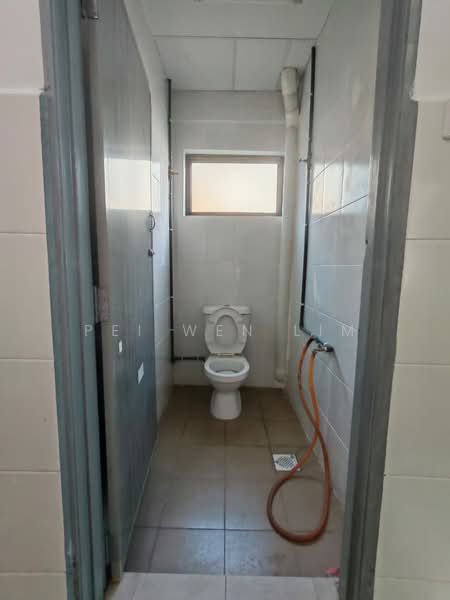 Factory for Rent in Taman Perindustrian Air Hitam (Klang) - Pei Wen Lim - Bathroom - PropertyGuru.com.my