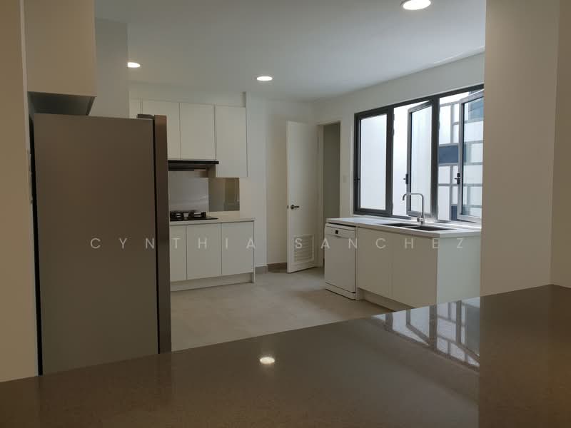 Seri Ritchie untuk Untuk Disewa - RM 9,800 /bulan, Mac 2026 - Kitchen - PropertyGuru.com.my