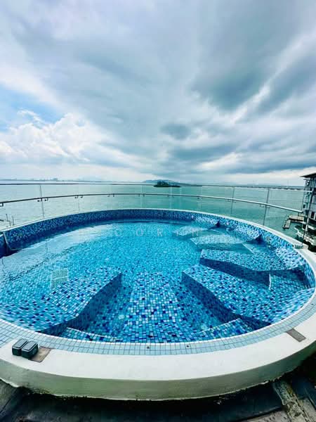 Condominium for Sale at Mezzo - Dicorin . - Jacuzzi - PropertyGuru.com.my