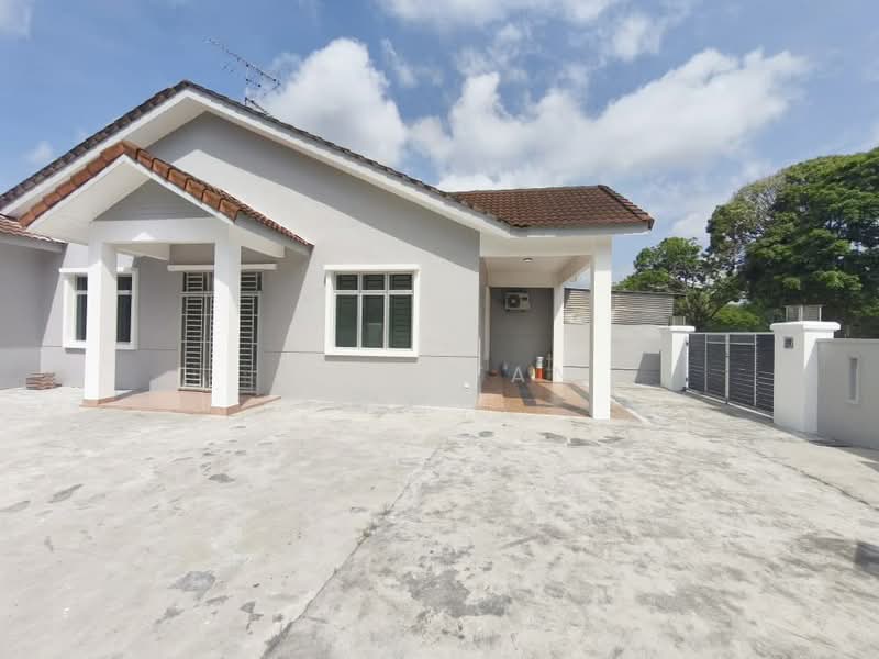 1-storey Terraced House for Sale in Mutiara Rini (Skudai) - Iden Tan - Exterior - PropertyGuru.com.my