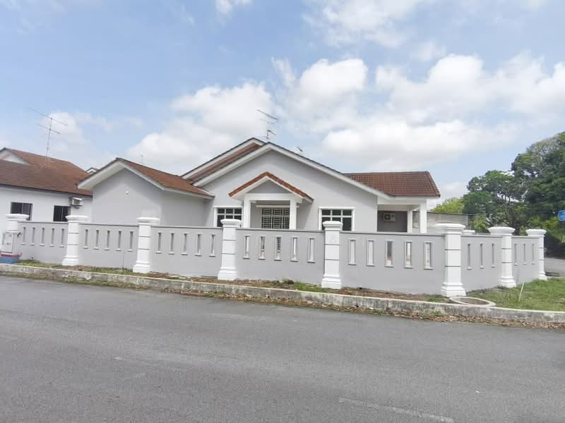 1-storey Terraced House for Sale in Mutiara Rini (Skudai) - Iden Tan - Exterior - PropertyGuru.com.my