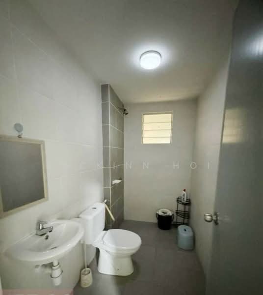 Pangsapuri Aranda untuk Untuk Disewa - RM 1,100 /bulan, Mac 2026 - Bathroom - PropertyGuru.com.my