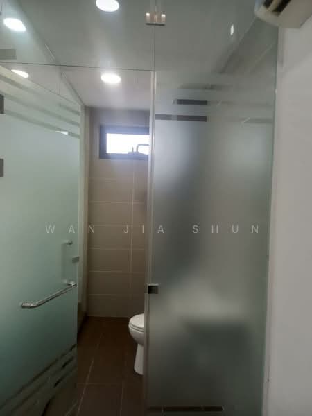 Service Residence for Rent at Pacific Star - Wan Jia Shun - Bathroom - PropertyGuru.com.my