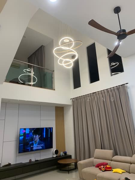 Semi-Detached House for Sale in Taman Bukit Serdang (Seri Kembangan) - Tey Siew Zing - Living Room - PropertyGuru.com.my