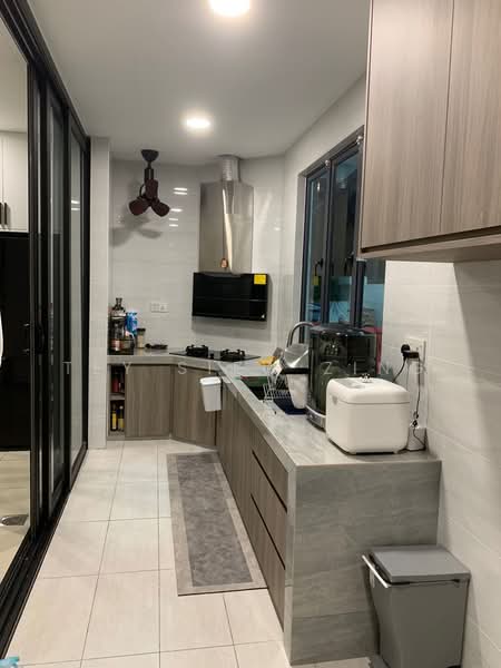 Semi-Detached House for Sale in Taman Bukit Serdang (Seri Kembangan) - Tey Siew Zing - Kitchen - PropertyGuru.com.my