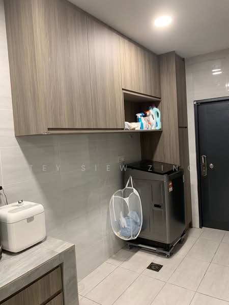 Semi-Detached House for Sale in Taman Bukit Serdang (Seri Kembangan) - Tey Siew Zing - Interior - PropertyGuru.com.my