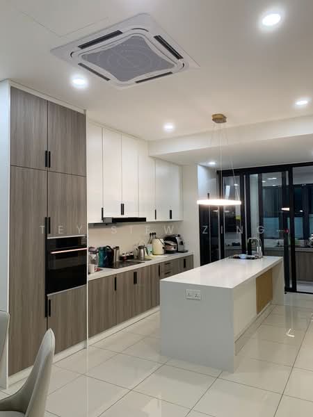 Semi-Detached House for Sale in Taman Bukit Serdang (Seri Kembangan) - Tey Siew Zing - Kitchen - PropertyGuru.com.my