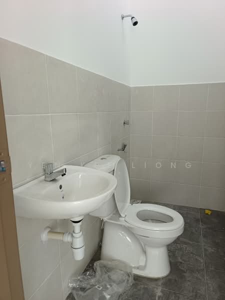 Terraced House for Rent in Taman Kundang Jaya (Rawang) - YEN KEE LIONG - Bathroom - PropertyGuru.com.my