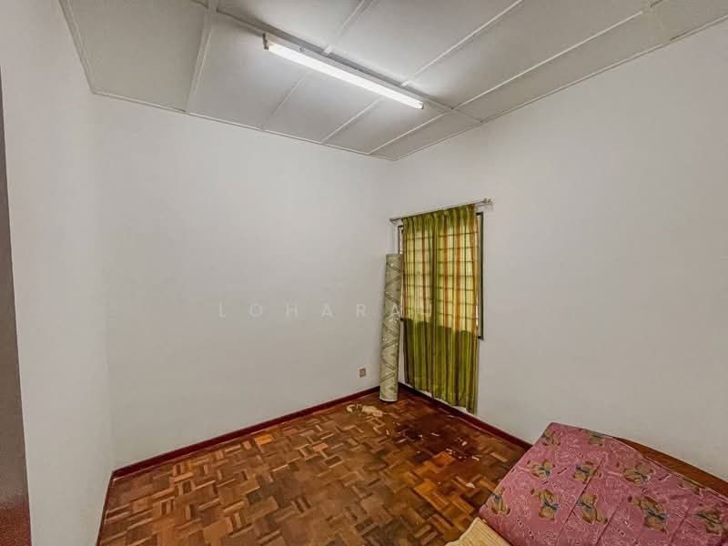 2-storey Terraced House for Sale in Pusat Bandar Puchong (Puchong) - Loharaj . - Bedroom - PropertyGuru.com.my