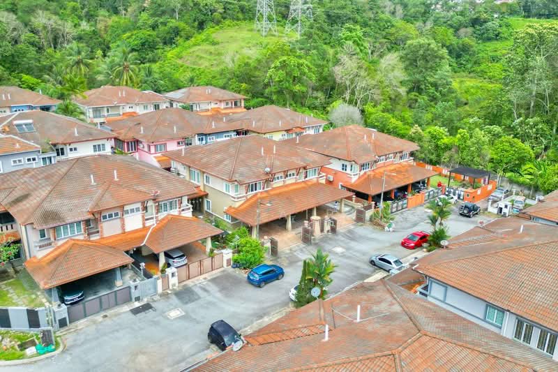 Semi-Detached House for Sale in Batu Caves (Selangor) - M.J Zairin - Exterior - PropertyGuru.com.my