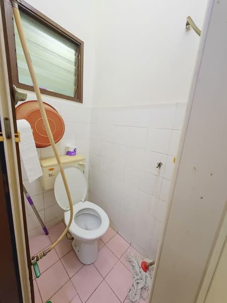 2-storey Terraced House for Sale in Saujana Puchong (Puchong) - Evan Goh - Bathroom - PropertyGuru.com.my