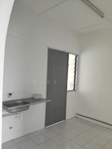Taman Pekaka Block 33 untuk Untuk Disewa - RM 1,000 /bulan, Mac 2026 - Interior - PropertyGuru.com.my