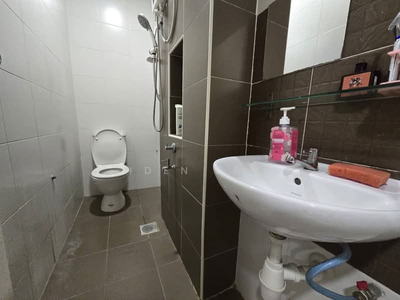 2-storey Terraced House for Sale in Bandar Dato Onn (Tebrau) - Iden Tan - Bathroom - PropertyGuru.com.my