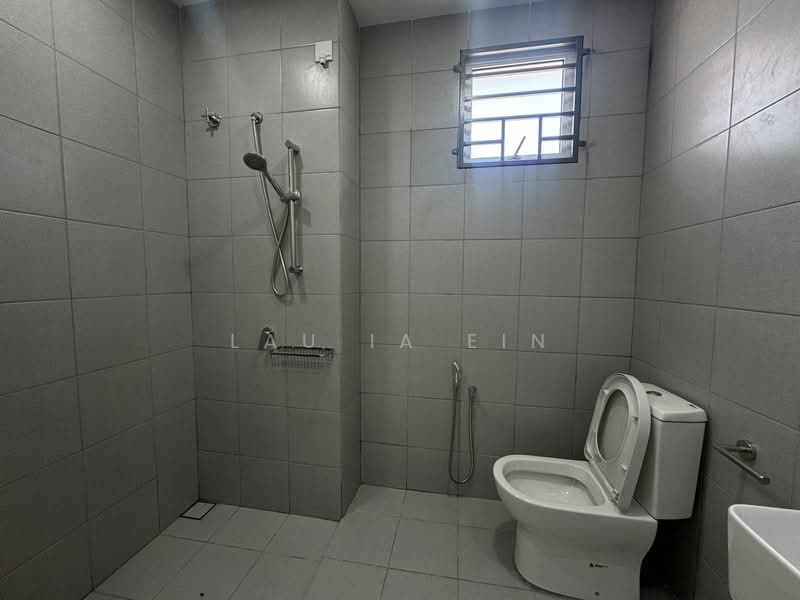 2-storey Terraced House for Rent in Rawang (Selangor) - Lau Ia Ein - Bathroom - PropertyGuru.com.my