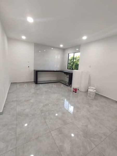 1-storey Terraced House for Sale in Batu Pahat (Johor) - Boon Hau Lee - Kitchen - PropertyGuru.com.my