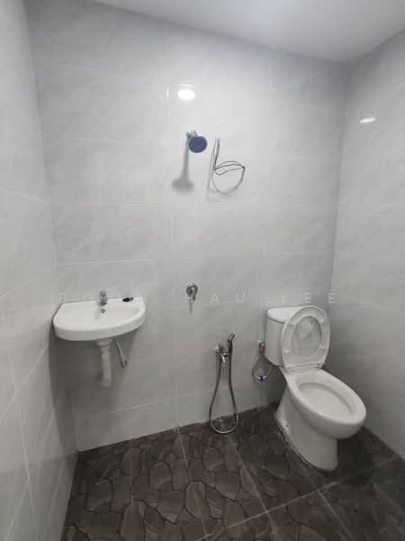 1-storey Terraced House for Sale in Batu Pahat (Johor) - Boon Hau Lee - Bathroom - PropertyGuru.com.my