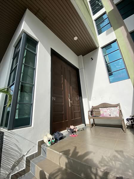 Semi-Detached House for Sale in Bukit Jelutong (Shah Alam) - Irwan Yusoff - PropertyGuru.com.my