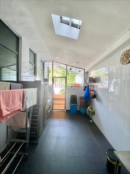 Semi-Detached House for Sale in Bukit Jelutong (Shah Alam) - Irwan Yusoff - PropertyGuru.com.my